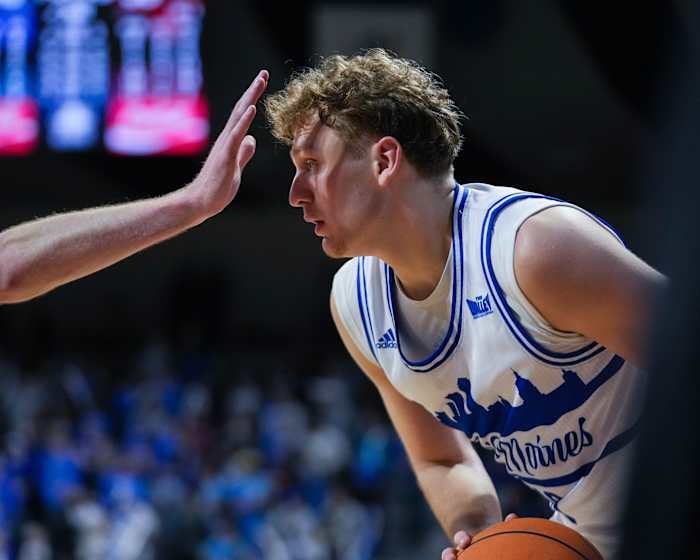 Drake has the Missouri Valley Conference’s best player in Tucker DeVries.